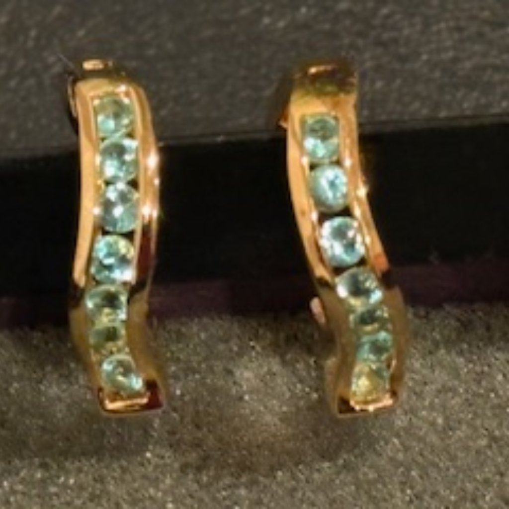 Technibond Hoop Earrings-7channel Set-Simulated Emeralds 49$